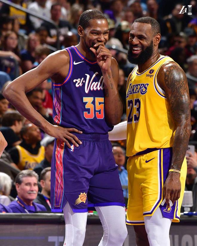 九游游戏旧版本-俄克拉荷马雷霆内部会议纪要流出——国际比赛日再遭质疑；NBA总决赛使命明确；轮换策略成焦点的简单介绍