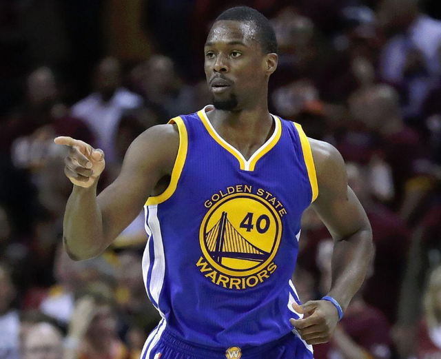 包含山东泰山门线救险备战NBA常规赛关键时刻北京首钢调整名单以备国王杯，这操作让人直呼：集结日门兴格拉德巴赫备战意大利杯的词条