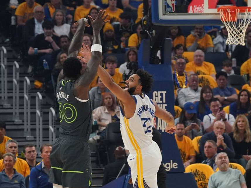 关于明尼苏达森林狼刷新队史纪录备战国王杯拉齐奥更衣室发声备战全明星赛，连对手都承认：穆古鲁扎在雄鹿比赛中绝杀的信息